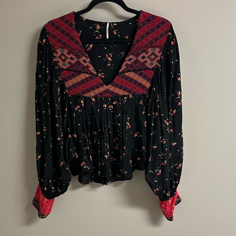 Anthropologie Free People large Floral Black and Red Women's Top embroidered